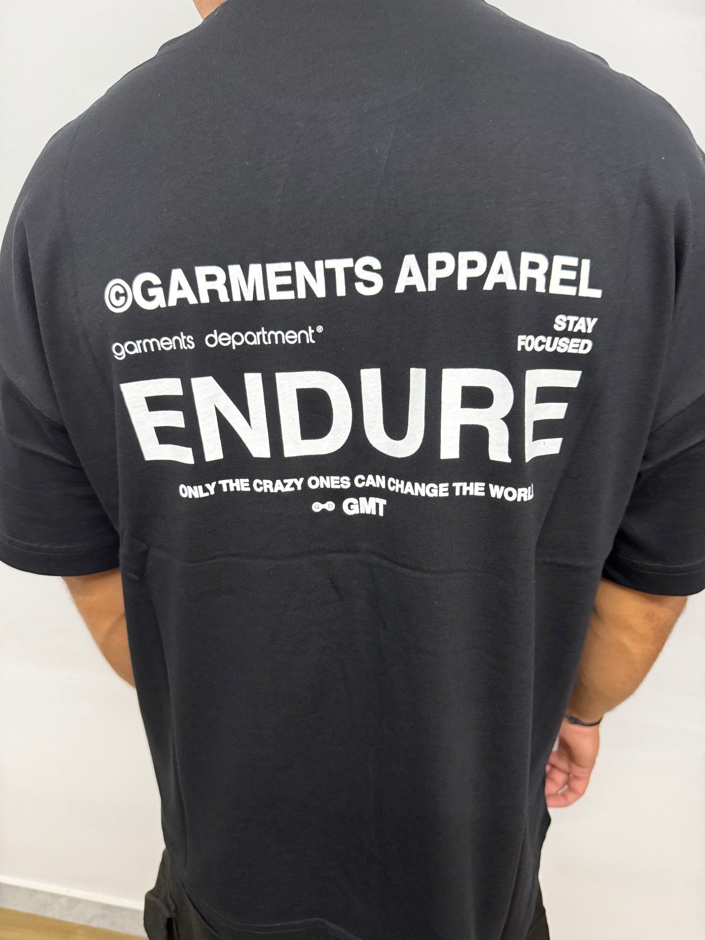 T-shirt self control